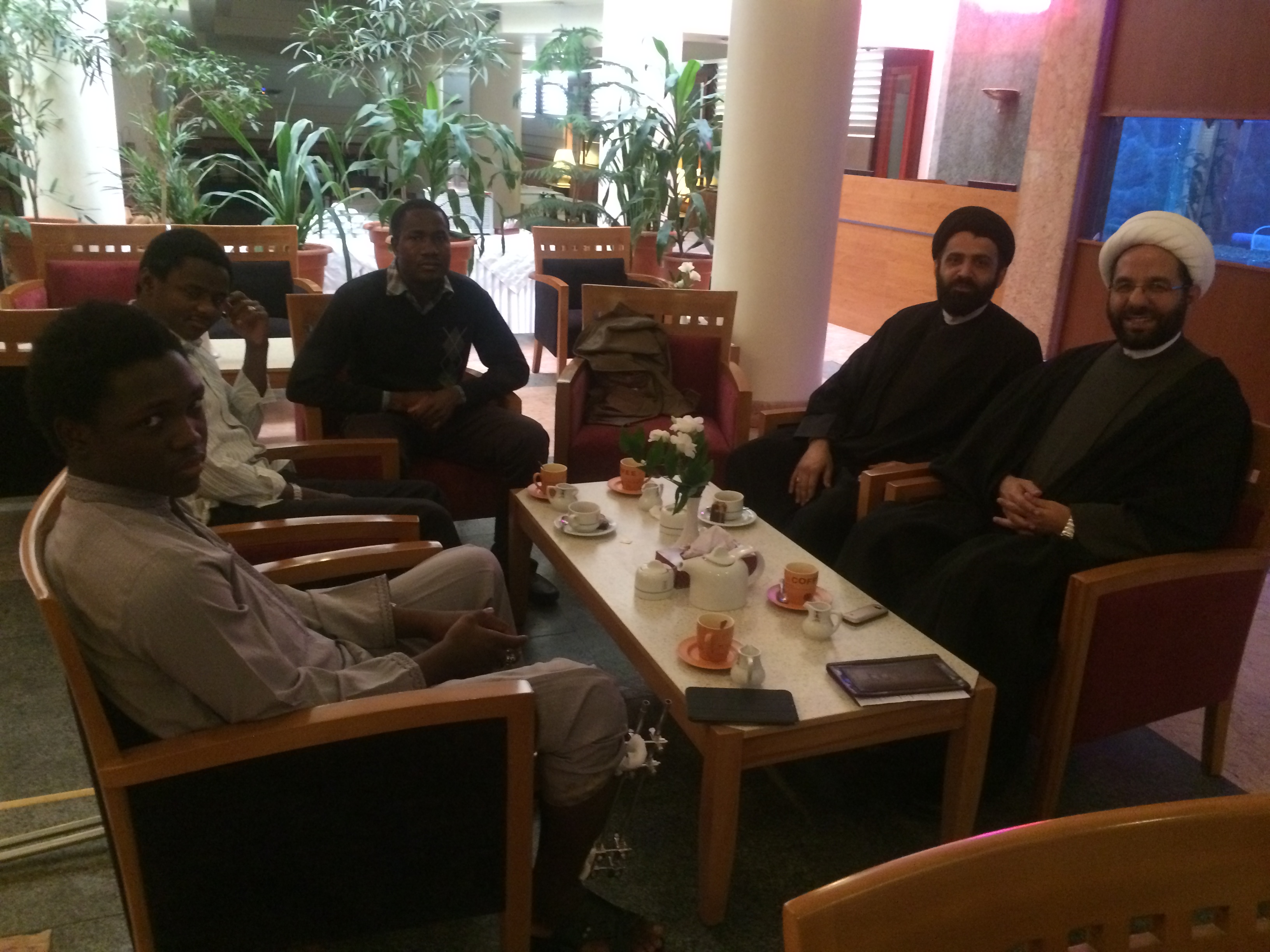 لقاء عدد من الطلبة الأفارقة في مشهد 24-10-2014